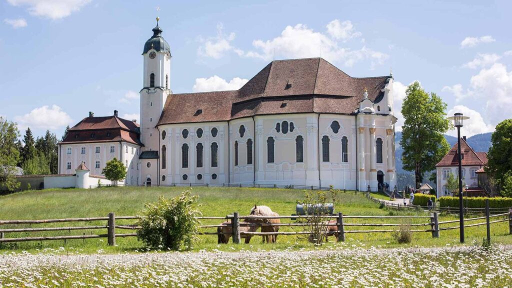zum-metzgerwirt_entspannen_wieskirche-steingaden-1024x576